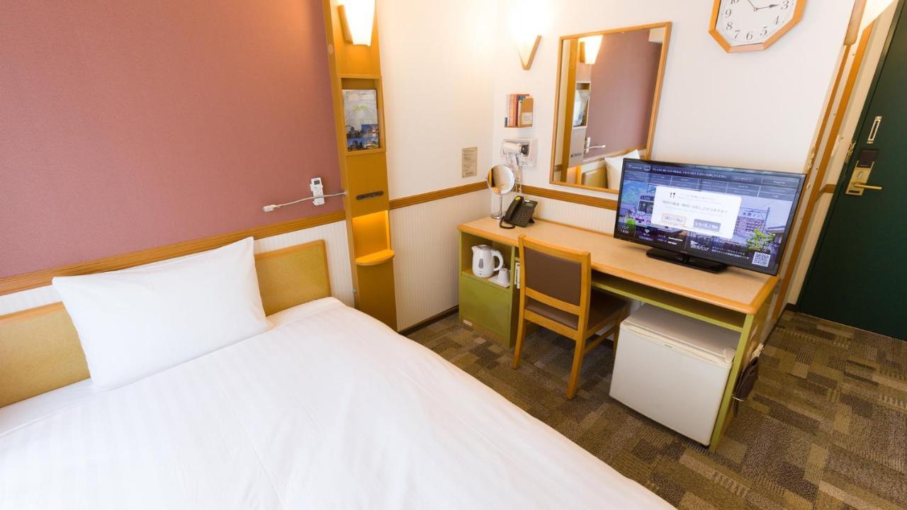 Toyoko Inn Yokohama Sakuragicho Kültér fotó