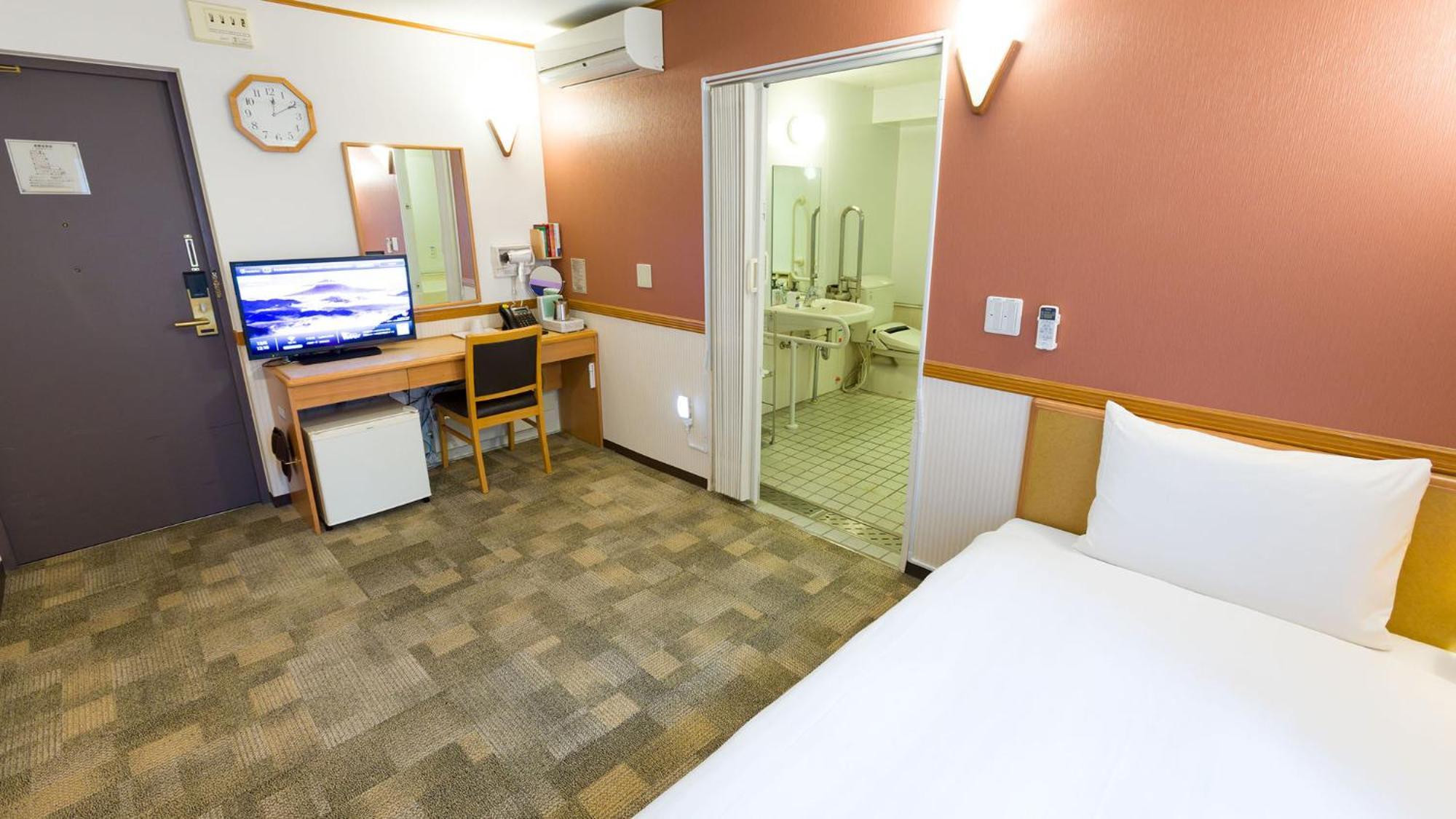 Toyoko Inn Yokohama Sakuragicho Szoba fotó