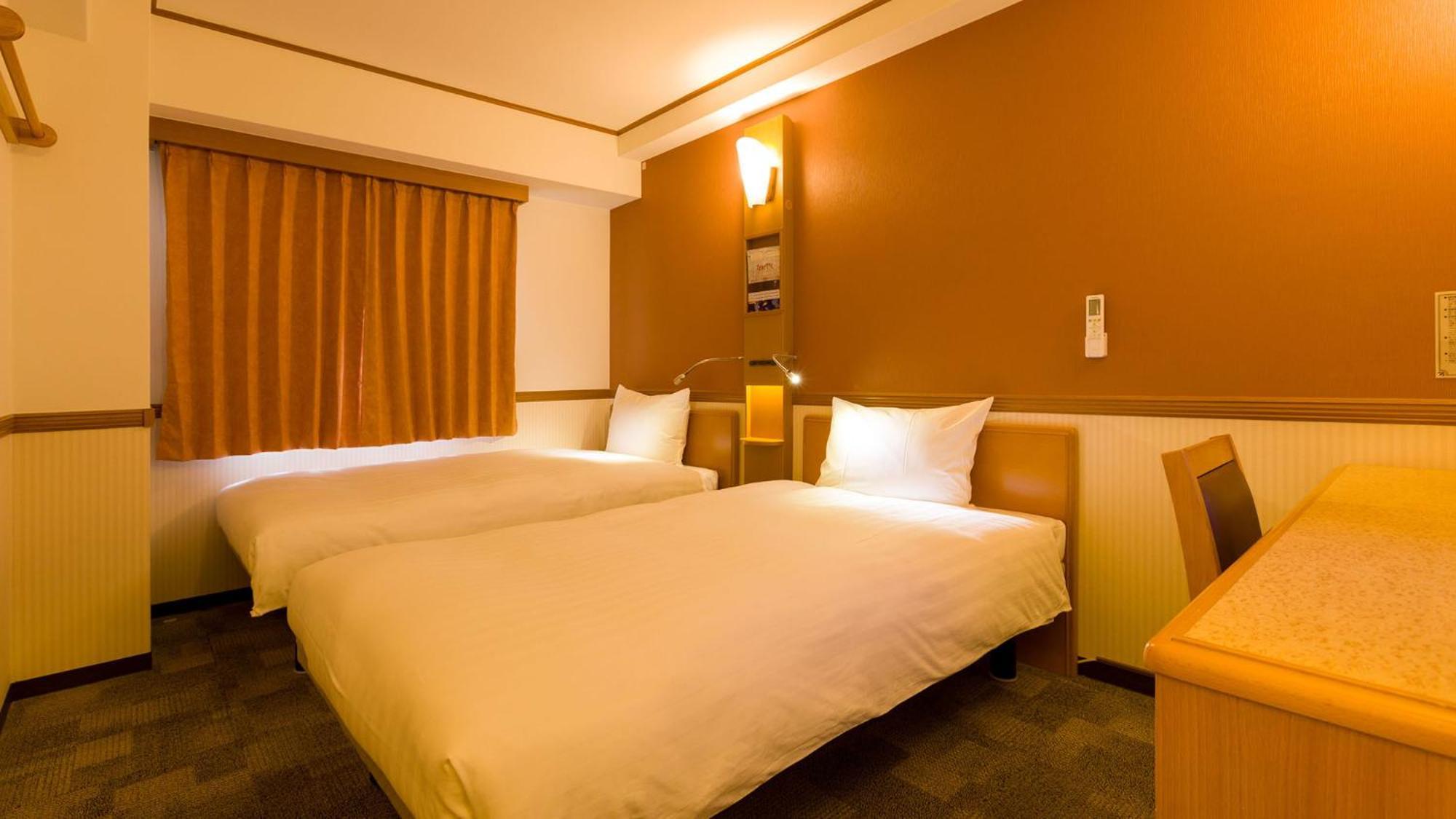 Toyoko Inn Yokohama Sakuragicho Szoba fotó