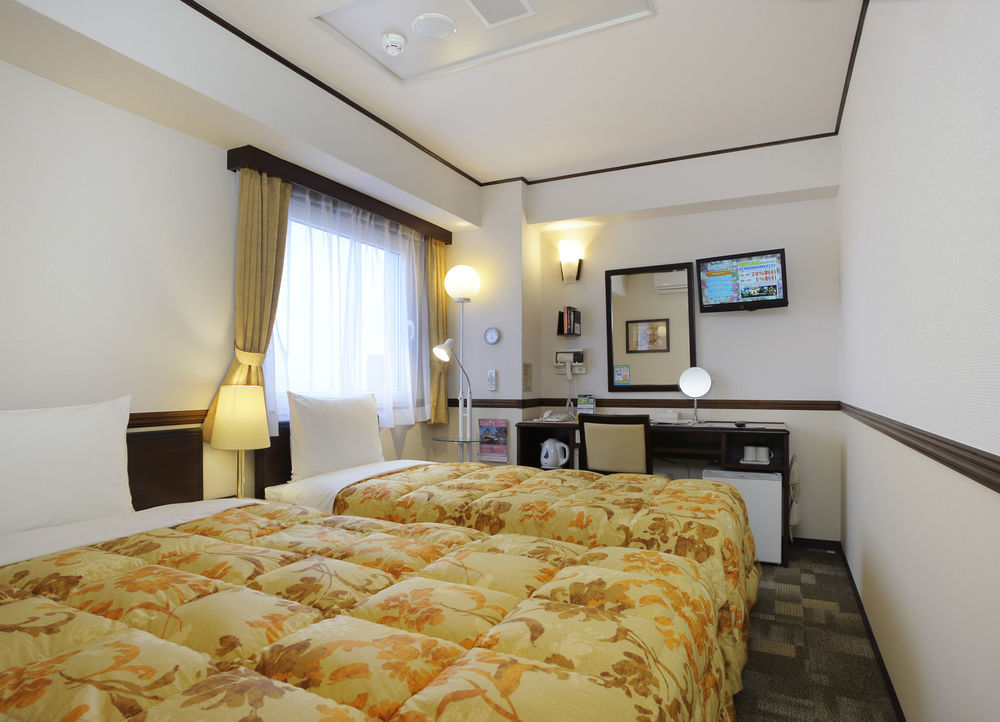 Toyoko Inn Yokohama Sakuragicho Kültér fotó
