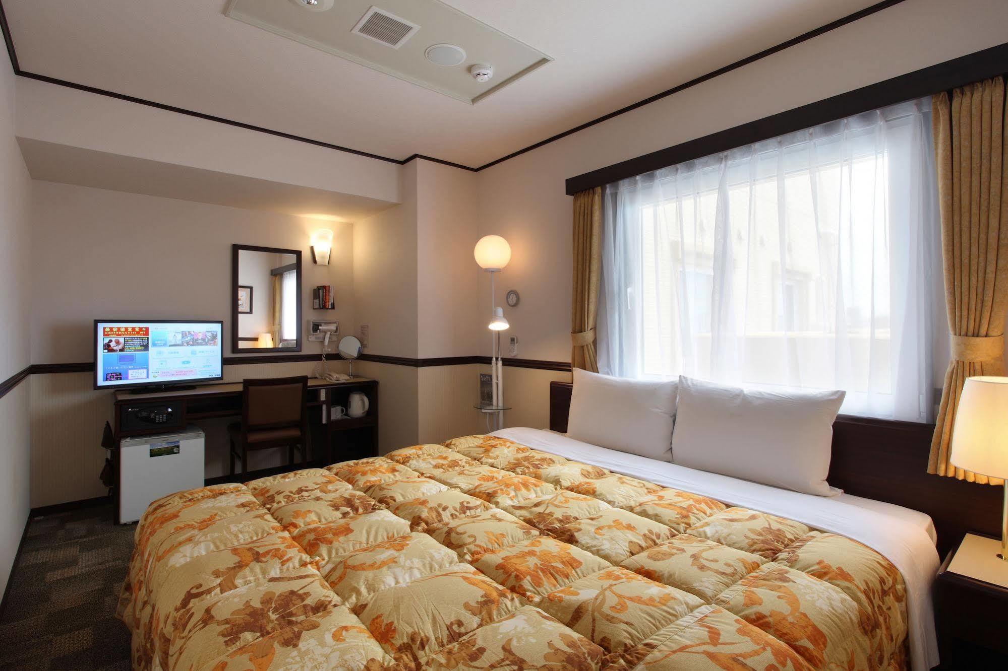Toyoko Inn Yokohama Sakuragicho Kültér fotó